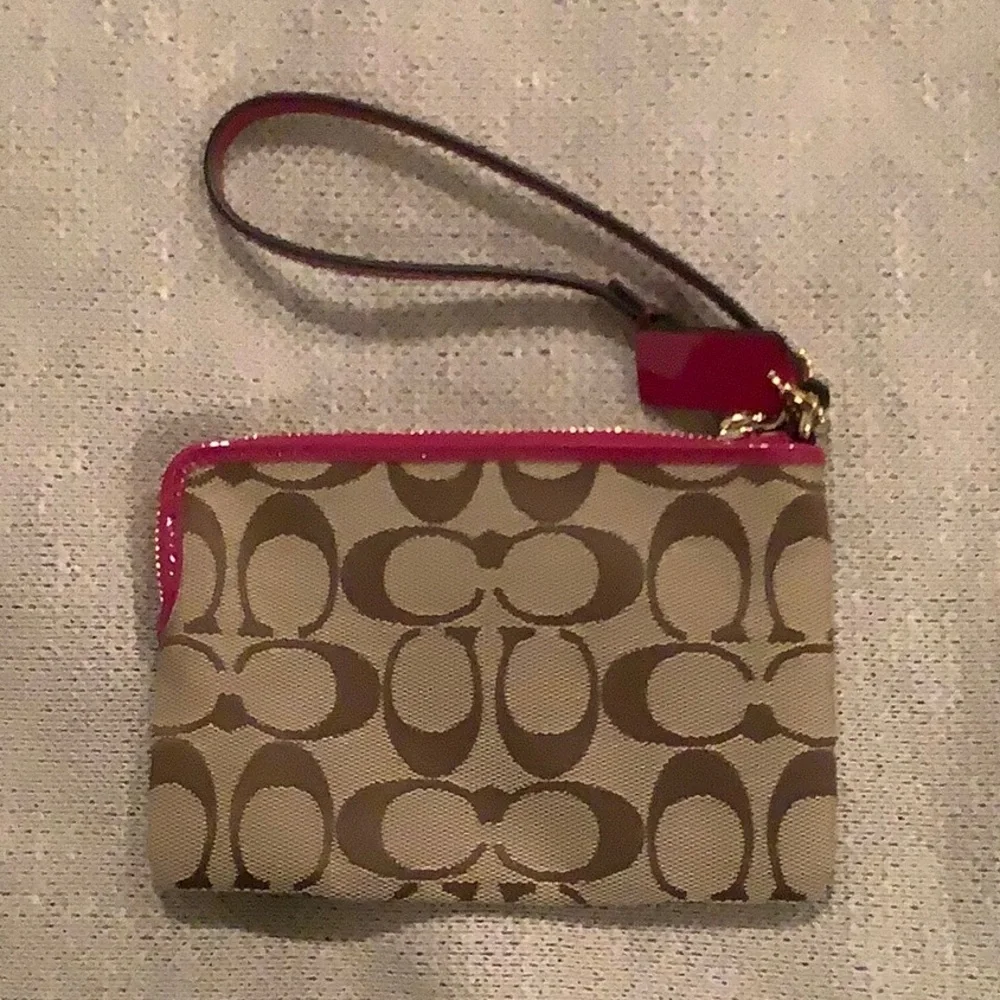 Coach wristlet - Picture 2 of 3